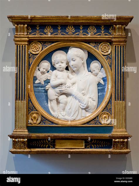 Vierge à l enfant avec chérubins par Andrea Della Robbia relief en