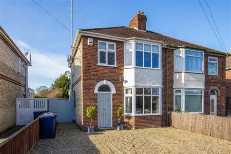 3 Bedroom Semi Detached House For Sale In Perne Road Cambridge Cb1