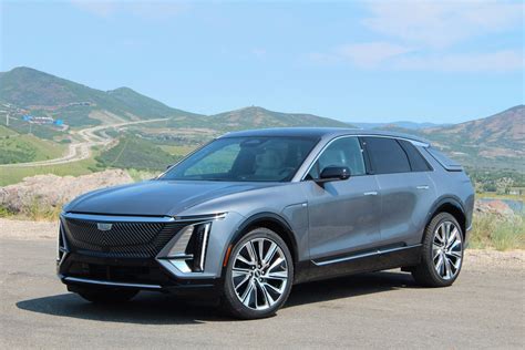 Cadillac 2023 Lineup: Models And Changes Overview - Motor Illustrated