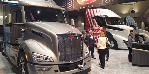 Peterbilt Rolls Out Its Supertruck 2 Autonomous Truck At Ata Mce