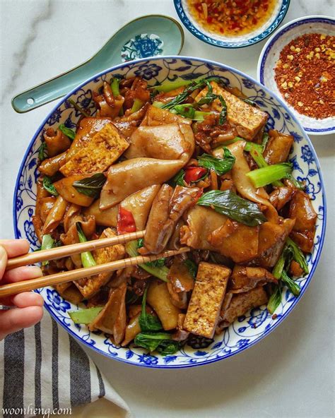 Pad Kee Mao (Drunken Noodles) - Best of Vegan