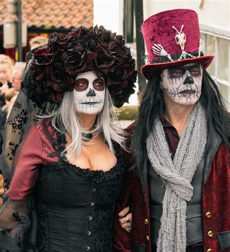 Him N Her Whitby Goth Weekend October 2021 Nigel Oates Flickr