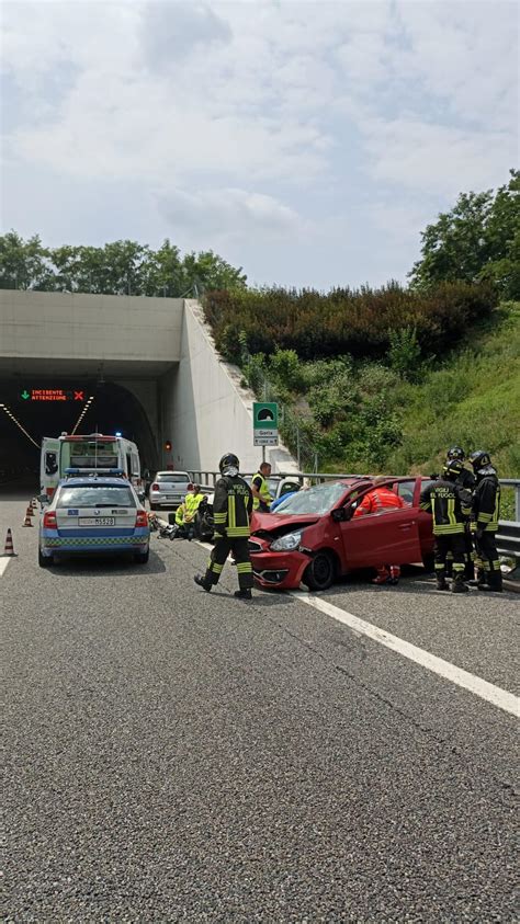 Pedemontana Scontro Tra Auto Ferite Donne Il Saronno