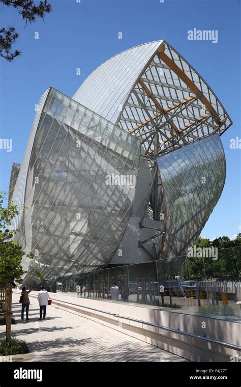 Louis Vuitton Museum Images | Literacy Basics