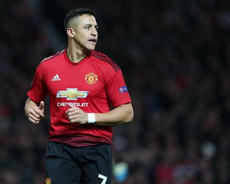 Manchester United News Alexis Sanchez Reveals He Supported Red Devils