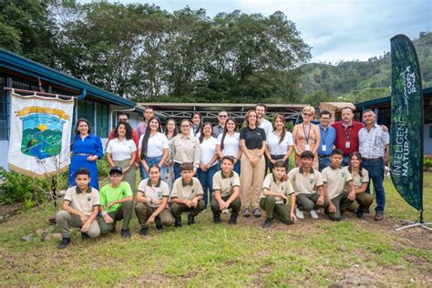 esencial COSTA RICA y el MEP unen esfuerzos para educar a jóvenes