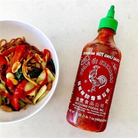 Tương ớt không đường Sriracha eat clean keto ăn kiêng tiểu đường