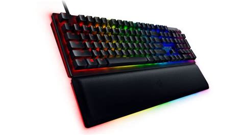 Razer Huntsman V2 Analog review