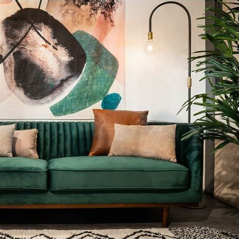 Welurowa Dwuosobowa Sofa Dante Emerald Green Elegancka Modernistyczna