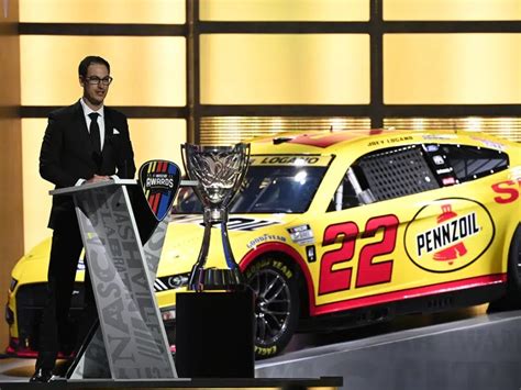 NASCAR fetes champions in Nashville awards ceremony | AccessWDUN.com