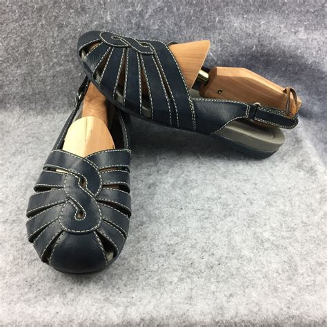 Baretraps Austin Sandals Closed Toe Slingback Women Gem