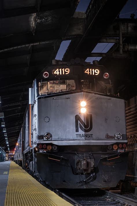 NJTR 59 Hoboken EMD F40PH 2CAT 4119 Being One Of Two Flickr