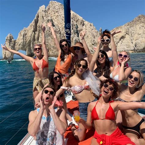 Sarah Hyland Bikini DrunkenStepFather