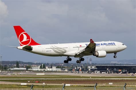 TC LOI Airbus A330 223 Turkish Airlines LFLL Lyon St E Flickr