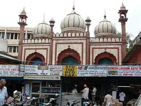 Lal Masjid India Tourist Information