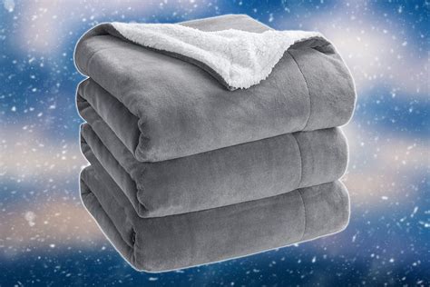 The Bedsure Sherpa Fleece Blanket Is So Nice I Bought It Twice