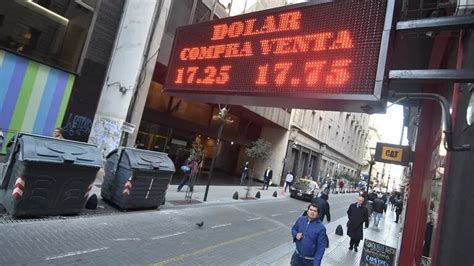 El Dólar Rozó Los 18 Pesos Y Un Banco Público Salió A Bajarlo Tn