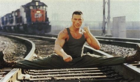 Jean Claude Van Damme Splits