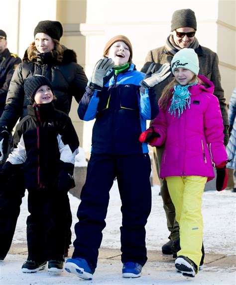 Photo La Princesse Martha Louise Son Mari Ari Behn Et Leurs Filles