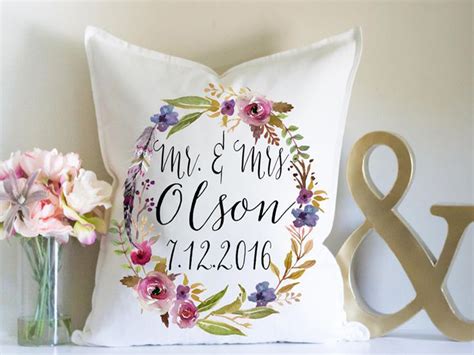 30 Truly Ultimate Wedding Gifts For Newly Married Couples | Styles At Life