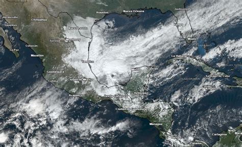 Se estaciona el frente frío iik sobre la región Meteorología Yucatán