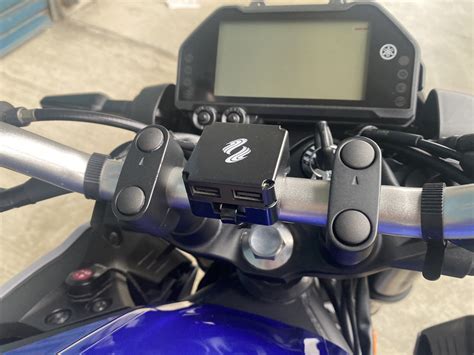 Yamaha Mt 03 中古二手車出售中 21年mt03 改裝套件： 行車紀錄器 端子鏡 黑準手機架 Usb行車充電 改裝尾段排氣管