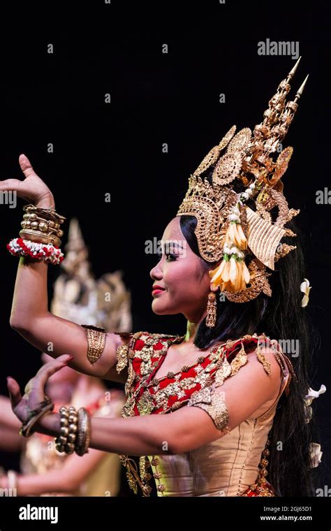 Cambodia, Phnom Penh. Traditional dance performance, Apsara dancer ...