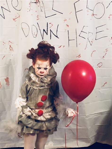 character pennywise costume 5