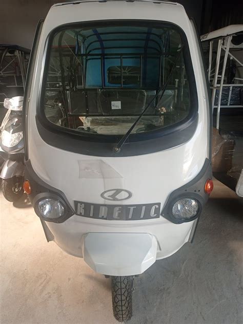 Electric Auto Rickshaw Model Name Number Safar Smart At Rs In