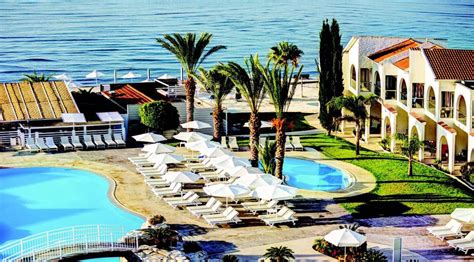 Lastminuter Cypr Dni W Znakomitym Radisson Beach Resort Larnaca