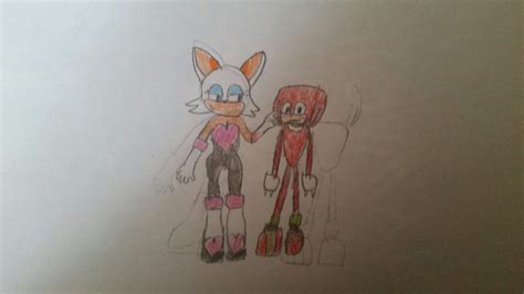 Rouge X Knuckles | Sonic the Hedgehog! Amino