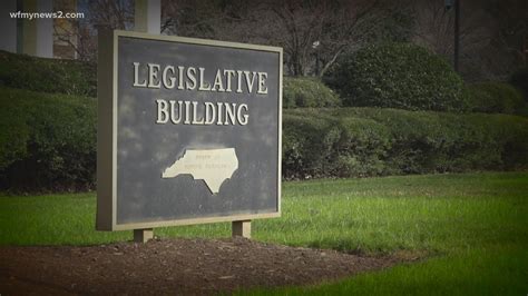 North Carolina Senate Fails To Override Governors Veto On In Person