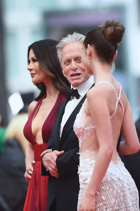 Cum Arat Fiica Actorilor Catherine Zeta Jones I Michael Douglas La