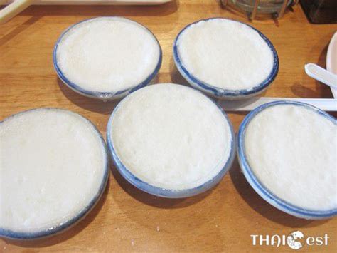 Thai Desserts 18 Best Thai Sweets Khanom Coconut Dessert