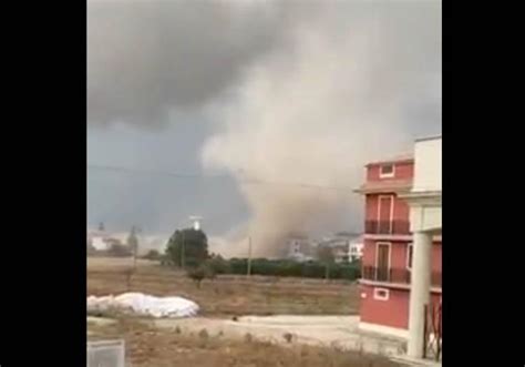 Cronaca Meteo Diretta Maltempo Sulla Sicilia Tornado Colpisce La