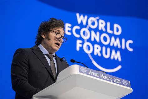 Milei dice en Davos que Occidente está en peligro por el socialismo