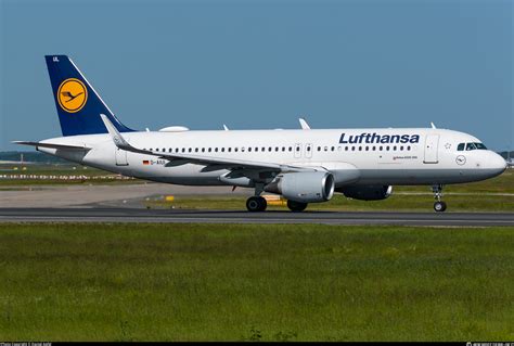 D Aiul Lufthansa Airbus A Wl Photo By Daniel Apfel Id