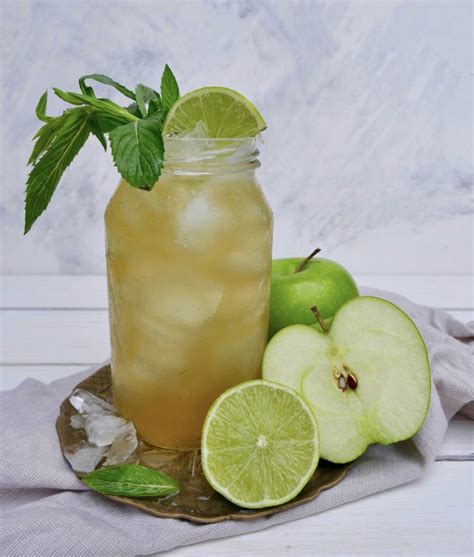 Apple & Mint Iced Green Tea | Bodhi Organic Tea