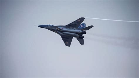 Russlands Angriffskrieg Slowakei K Ndigt Lieferung Von Kampfjets An