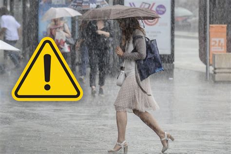 Rhmz Hitno Upalio Crveni Meteo Alarm Sna No Nevreme Ide Ka Ovim