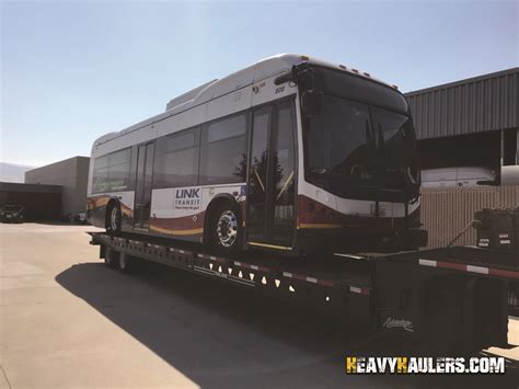 Professional Shuttle Bus Hauling Services