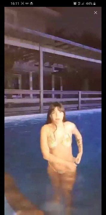 Brunella En La Piscina Free HD Porn Video 7a XHamster