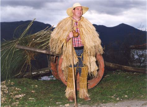 Traditional Outfits In Tr S Os Montes E Alto Douro