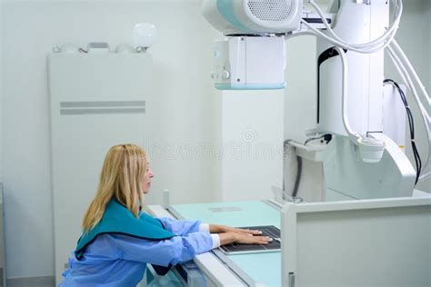 116 Radiographic Table Stock Photos Free And Royalty Free Stock Photos