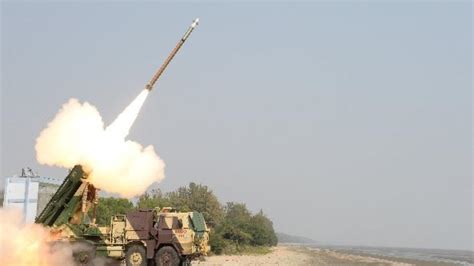 India Approves 300 Km Pinaka Multi‐Barrel Rocket System | Page 2 ...