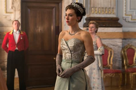 Download Vanessa Kirby Tv Show The Crown 4k Ultra Hd Wallpaper