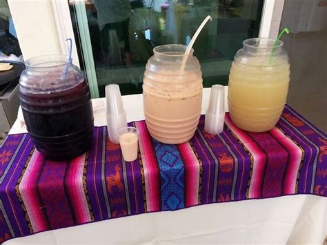 Aguas frescas sabor horchata Jamaica y limón Horchata Aguas frescas