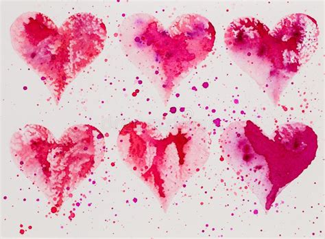 L Aquarelle A Peint Le Coeur Rose Sur Le Papier Blanc D Aquarelle