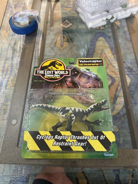 Jurassic Park The Lost World Velociraptor Cyclops Dino Figure