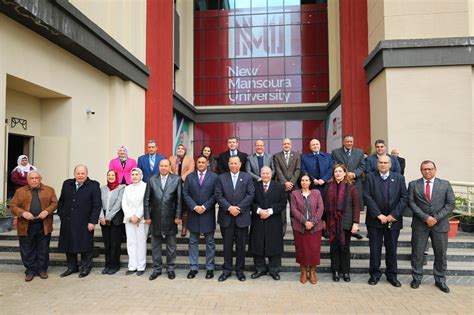 مجلس أمناء جامعة المنصورة الجديدة يوافق على بدء الدراسة في 3 كليات